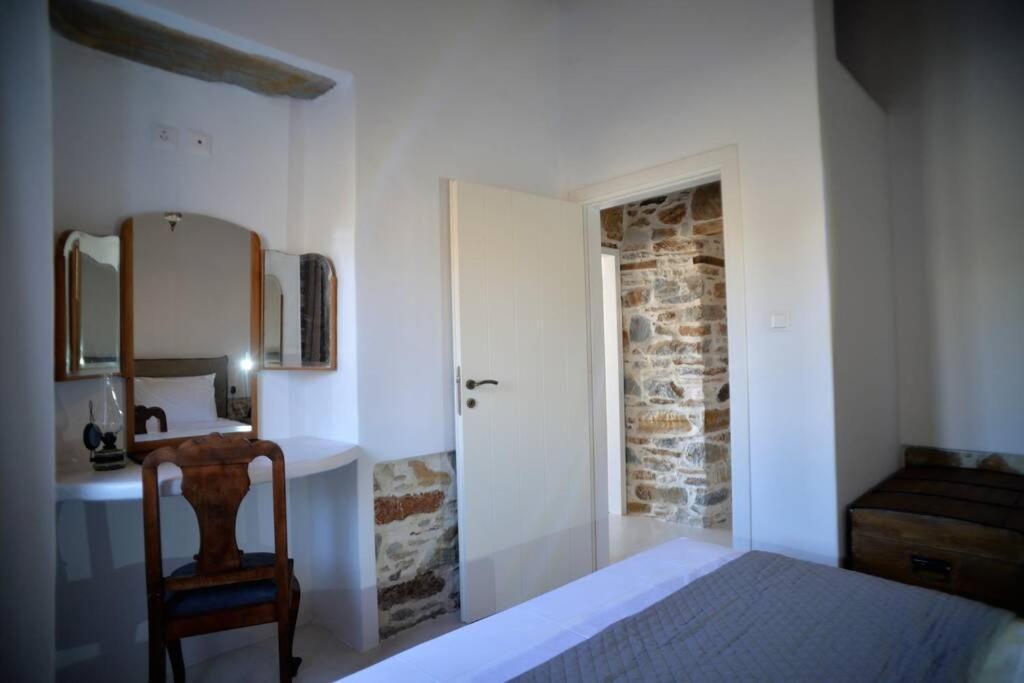George Farmhouse Chrousa المظهر الخارجي الصورة